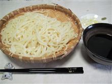 今日のランチは、石丸うどんの半生麺