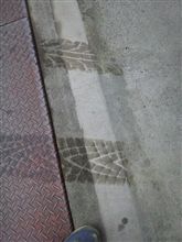 タイヤ拓…