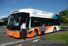 トヨタ自動車九州、&quot;燃料電池バス&quot;実証走行