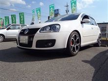 メンテナンスは大事...ゴルフⅤ　GTI...エンジンオイル交換　FUCHS　5W40