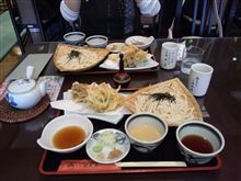 お昼ご飯は水沢うどん♪