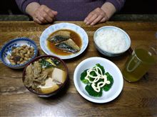 火曜はいろいろ持って来る 火曜はいろいろ持って来る