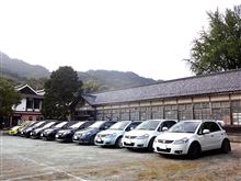 分校の授業参観で校庭の駐車場はＳＸ４ばっか