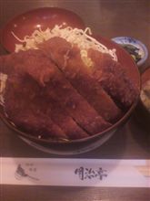 仕事中二もソースカツ丼食べたい！