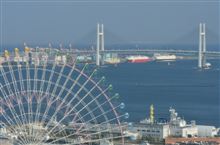 横浜　みなとみらい　【窓越しの景色～秋冬の夜景】