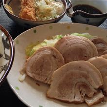 足立市場 カフェみどり