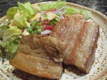 今日のディナーは、沖縄家庭料理「花風」