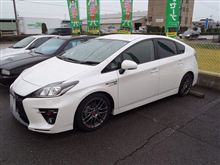 愛車の衣替え..プリウスZVW30　スタッドレスタイヤ＋グラムライツ57G