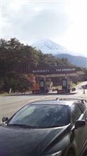 雪の前に富士スバルで５合目へ