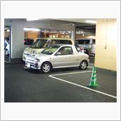 日本のスーパーカーも発見！