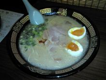 結局、昨日の夕飯は、何時もの場所でラーメン食べちゃいました(^_^;)
