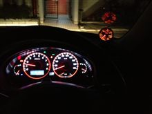 ブースト計を取り付けた。