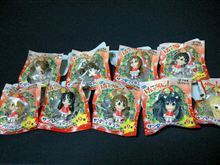 【けいおん!】×『伊藤園』キャンペーン、スレ民によるフラゲ報告! つか、早いわ! サンタコスのミニフィギュアは台座付きで置き展示可能! みんな急げ、多々買いは既に始まっているぞ!【本日開戦】 【けいおん!】×『伊藤園』キャンペーン、スレ民によるフラゲ報告! つか、早いわ! サンタコスのミニフィギュアは台座付きで置き展示可能! みんな急げ、多々買いは既に始まっているぞ!【本日開戦】