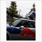 レッドブル車に遭遇