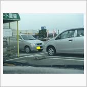 お年寄りは「後ろ向き駐車」が ...