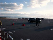 三菱アウトランダー試乗会大阪泉大津フェニックスに行ってきました。 三菱アウトランダー試乗会大阪泉大津フェニックスに行ってきました。