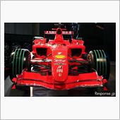 F1レース　　　フェラーリ。