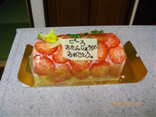 ピーちゃん、１歳のHAPPY BIRTHDAY （＾◇＾）