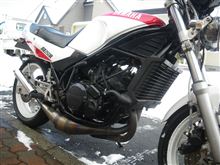 この年末に、珍しいバイクが入荷！？・・・といっても、またもや　ＲＺ２５０Ｒ　(^_-)-☆