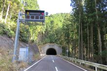 林道　小匠小森川線を行く