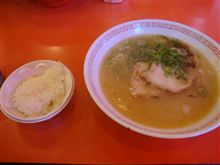 ☆　大阪と言えば金龍ラーメンです、なんばグランド花月横で食べましたが、「美味い・・・」。（３回目でございます）