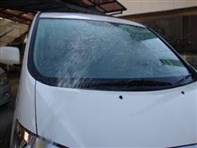 ☆　先日アルファードを洗車いたしました・・・。半年振りでしたので、かなり汚れておりましたですねぇー・・。