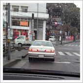 地元の駅前で