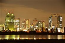 大阪　梅田方面を新淀川から夜景