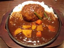 鉄板チーズイン煮込みハンバーグ