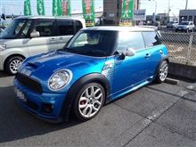 メンテナンスは大事..エンジンオイル交換＋進化剤　MINI R56クーパーS