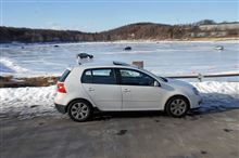 女神湖氷上ドライブ2013 spin.2／Golf on ice (^.^)
