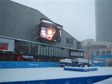 赤坂サカスのスケートリンクがスキー場みたいに～！