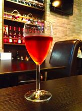 よ〜く考えたら、中国で初めて飲んだロゼワイン(笑) よ〜く考えたら、中国で初めて飲んだロゼワイン(笑)