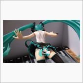 ローアングルで狙ってみました ...