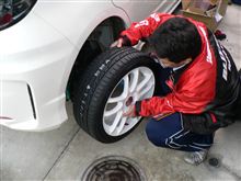 タイヤ交換＆車高調節