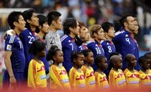 国歌斉唱…