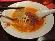 八の角トマトラーメン
