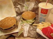 今日のランチは、「マクドナルド」チキンてりたま他