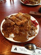 「とんかつ渡辺」のカツカレー 