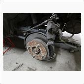 リアブレーキパッド交換。