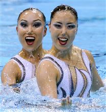 シンクロがおかしい・・・（特に左の人）