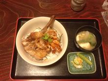 美食工房・花　望来豚のスペアリブ丼
