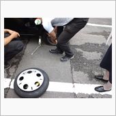 走り寄って呼び止める