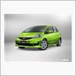 フィットRS　ハイブリッド　　なかなかいい感じの車かも。