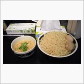 職場のラーメン部で行ってきた。