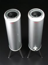 二階で使用している　PC用のスピーカーを？？またまた。。