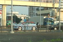 ？？？なんだろう？？？この車は！