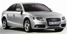 最近,なぜか気になる　アウディ　A4　やR8   アウディ　だけに、、、。