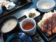 とんかつ定食。