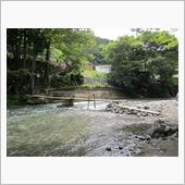 河原でバーベキュー